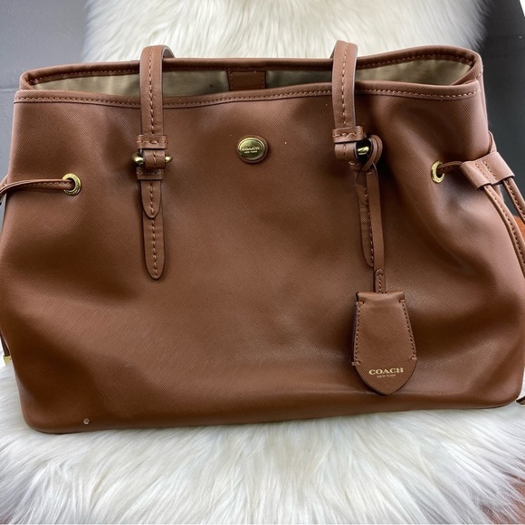 Coach Tan Leather Shoulder Bag - Picture 7 of 11